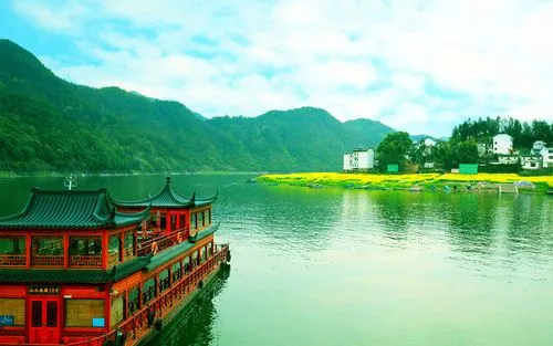 绿色先进创意